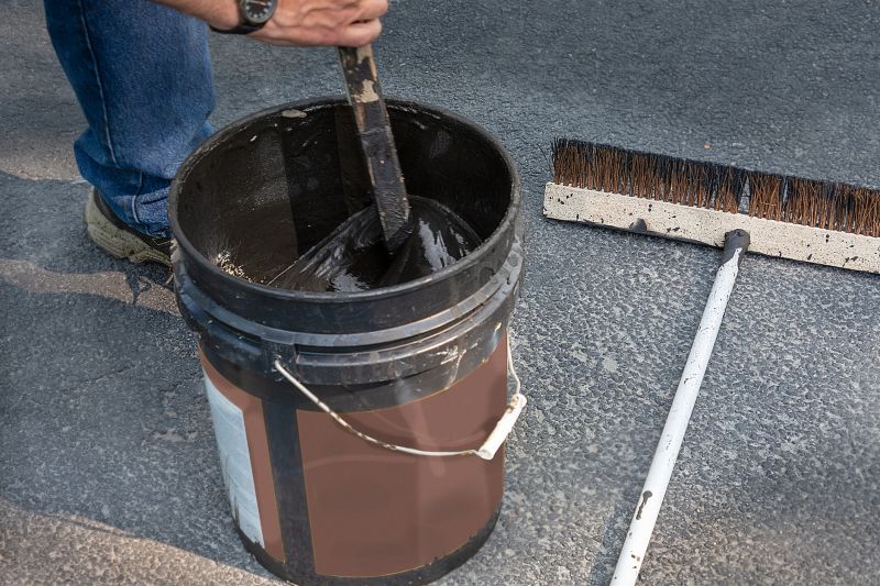 Sealcoating Application