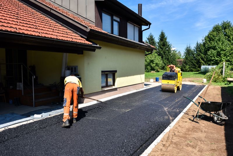 Expert Asphalt Paving Equipment